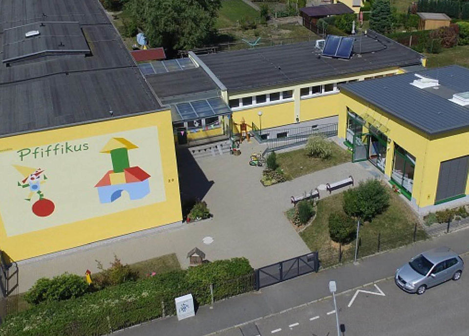 Thüringer Eltern-Kind-Zentrum (Thekiz) in Hermsdorf Thüringer Eltern-Kind-Zentrum (Thekiz) in Hermsdorf