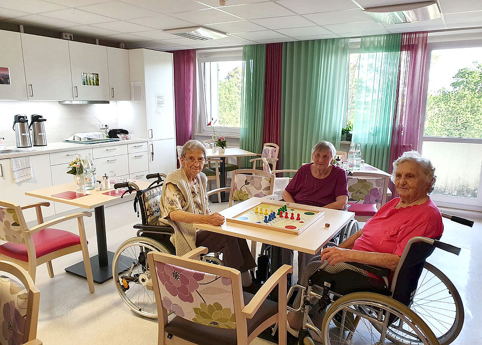 DRK-Kreisverband Jena-Eisenberg-Stadtroda e.V.: Kurzzeitpflege in den Waldkliniken Eisenberg.