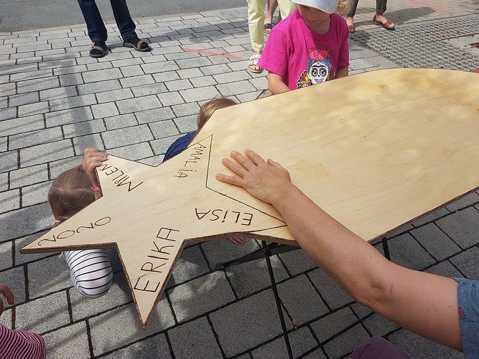 Ein Sternschnuppentisch für die Kita